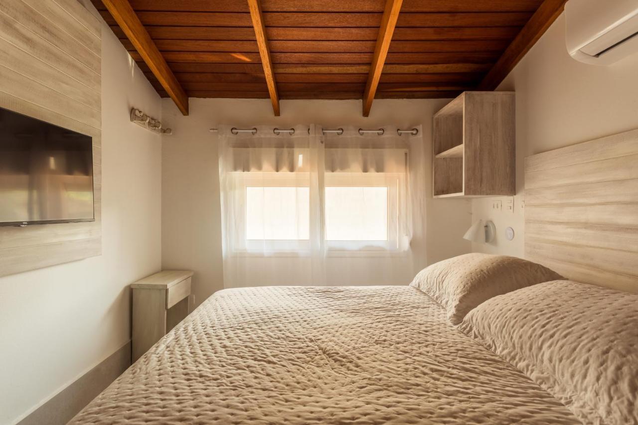 Casa D'Aroeira Residencial Boutique - Centro De Juquei - 2 Quadras Do Mar - Servico De Praia - Roupa De Cama 600 Fios Algodao Egipcio - Toalhas Banho E Praia - Tudo Novo - Estacionamento Interno - Cozinha - Consulte Unidades Com Ofuro Hidro E Cromote Bagian luar foto