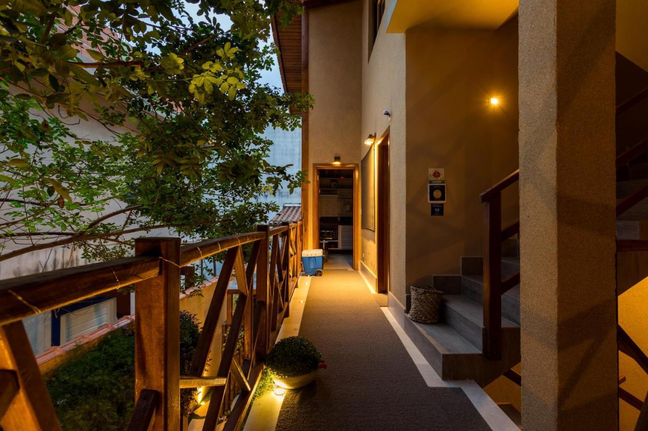 Casa D'Aroeira Residencial Boutique - Centro De Juquei - 2 Quadras Do Mar - Servico De Praia - Roupa De Cama 600 Fios Algodao Egipcio - Toalhas Banho E Praia - Tudo Novo - Estacionamento Interno - Cozinha - Consulte Unidades Com Ofuro Hidro E Cromote Bagian luar foto