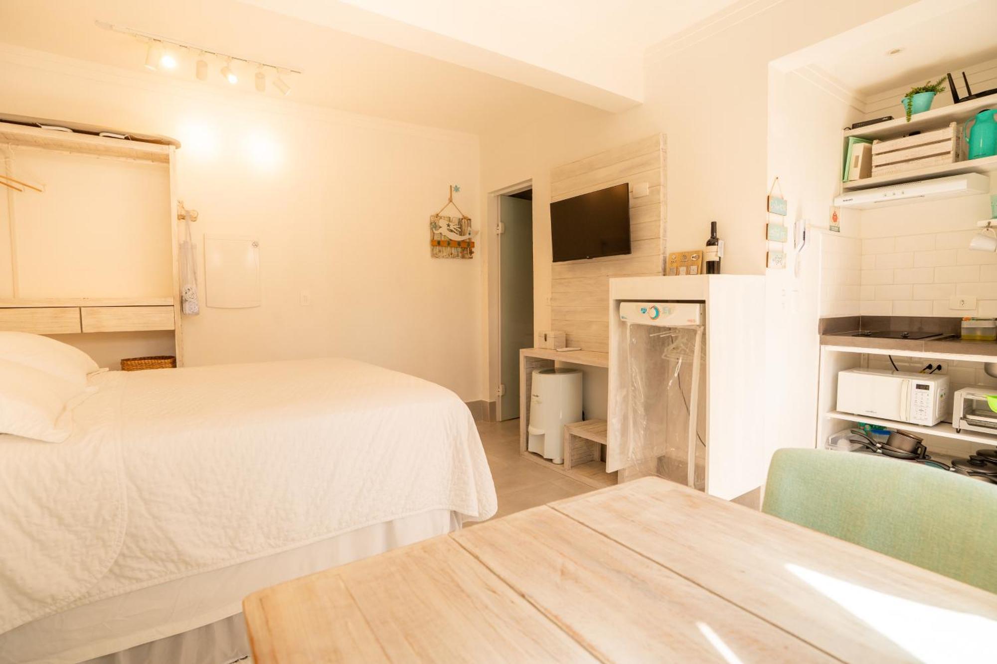 Casa D'Aroeira Residencial Boutique - Centro De Juquei - 2 Quadras Do Mar - Servico De Praia - Roupa De Cama 600 Fios Algodao Egipcio - Toalhas Banho E Praia - Tudo Novo - Estacionamento Interno - Cozinha - Consulte Unidades Com Ofuro Hidro E Cromote Bagian luar foto